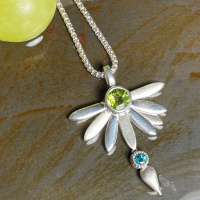 groundbreaking-necklace_830131730