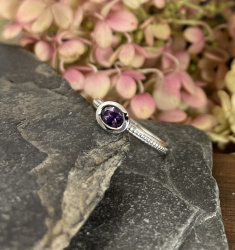 purple_spinel