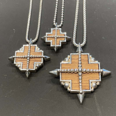 true-north-pendants